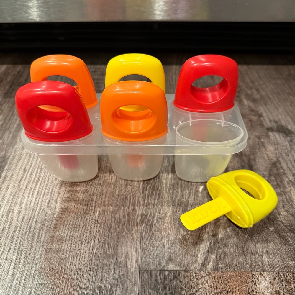 Ice Pops Popsicle Mold Orange, Yellow, Red Easy Grip Handles